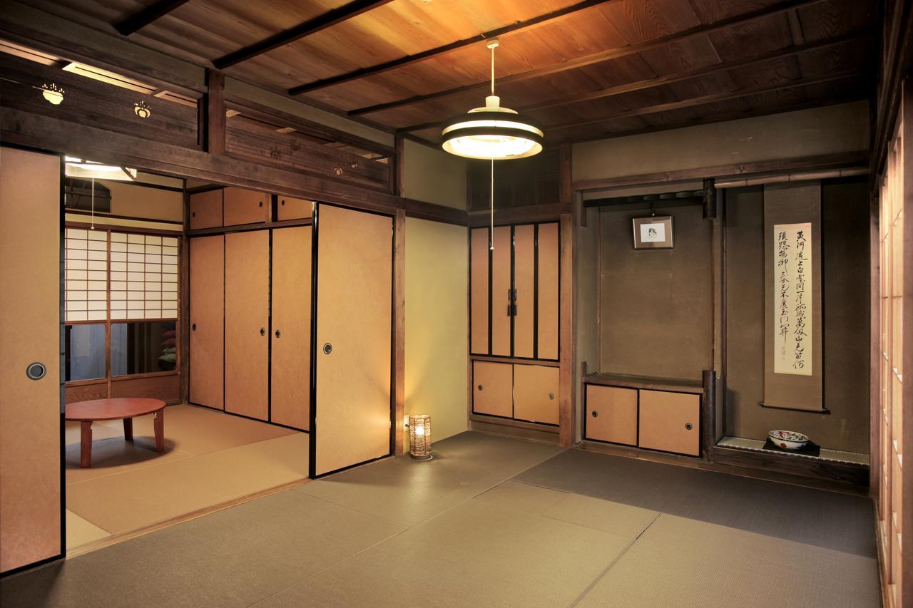 Kiyomizuan 清水庵 車庫2台 ビフォアアフターの匠 坂田基禎さん改築の京町家 Hotel Kyoto Eksteriør billede